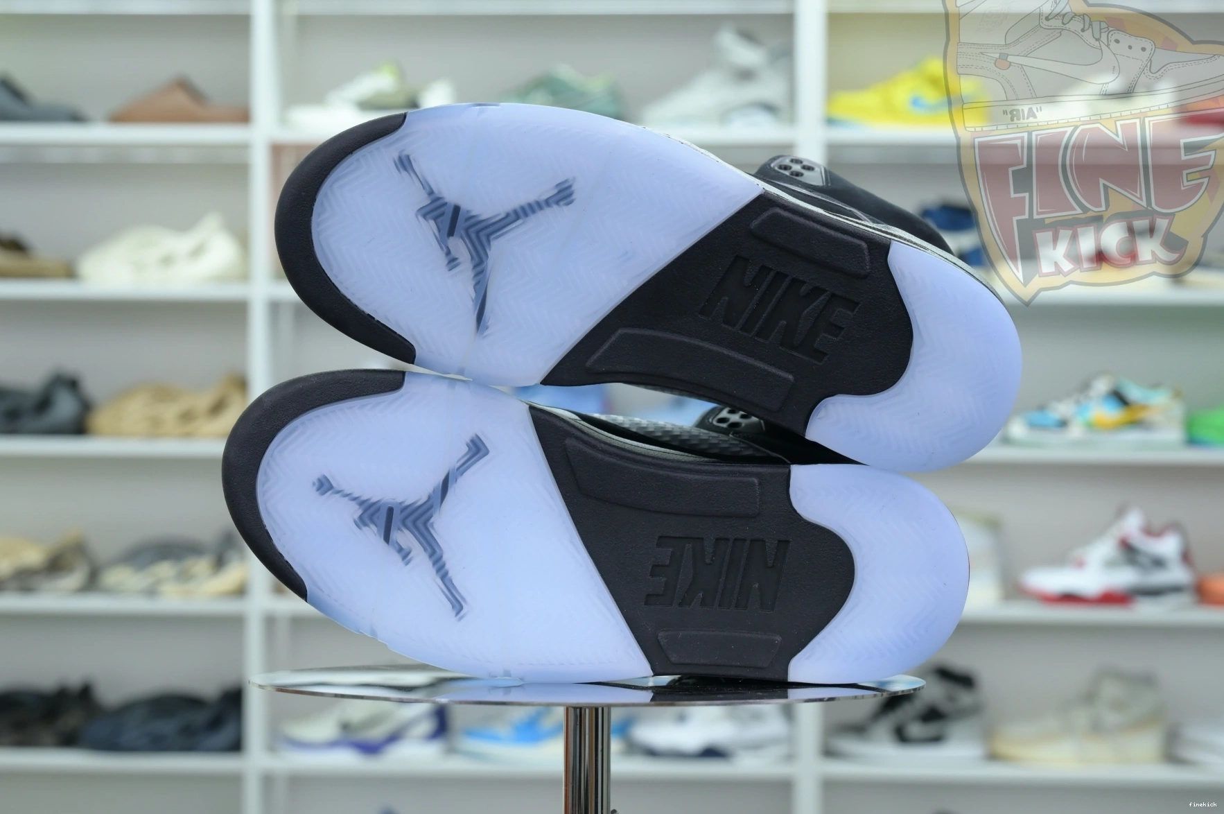 5“BLACK REIMAGINED” METALLIC Air Jordan Jordan 1101